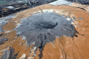 Lumpur Lapindo Tragedi Semburan dan Dampak Lingkungan di Sidoarjo