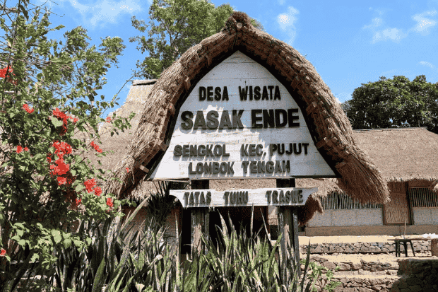 Tradisi Suku Sasak di Desa Sade dan Desa Ende
